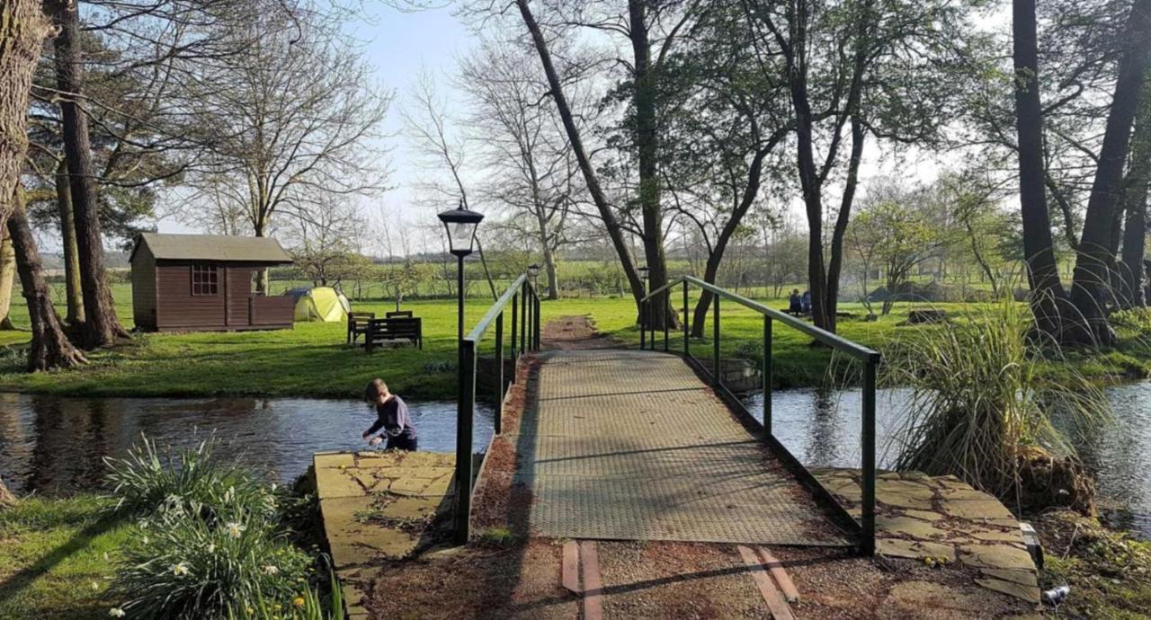 Impeccable 1-Bed House In Retford Close To A1 Luaran gambar
